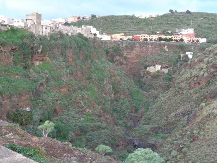 Barranco de Santos a su paso por La Laguna/Multimedia.